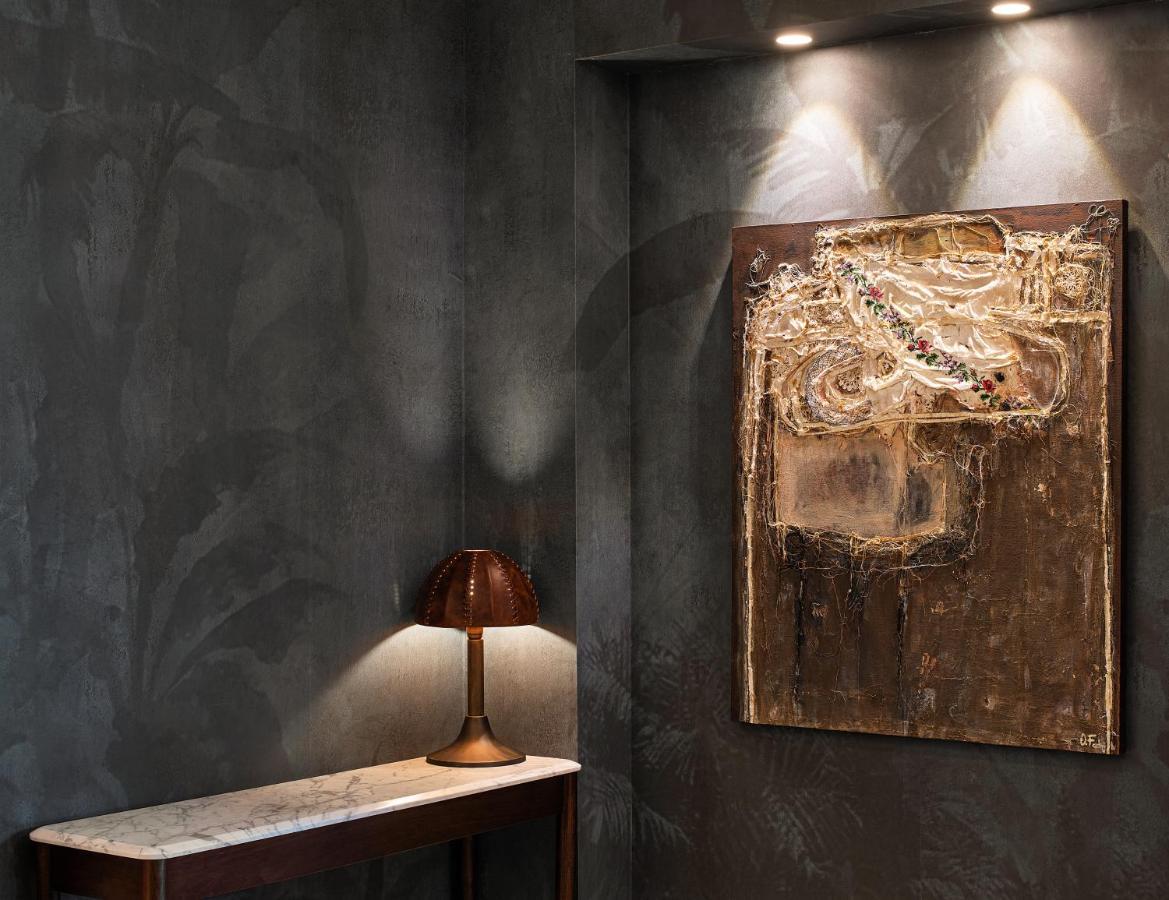 工匠伊斯坦布尔美憬阁酒店 外观 照片 A wall with a decorative finish