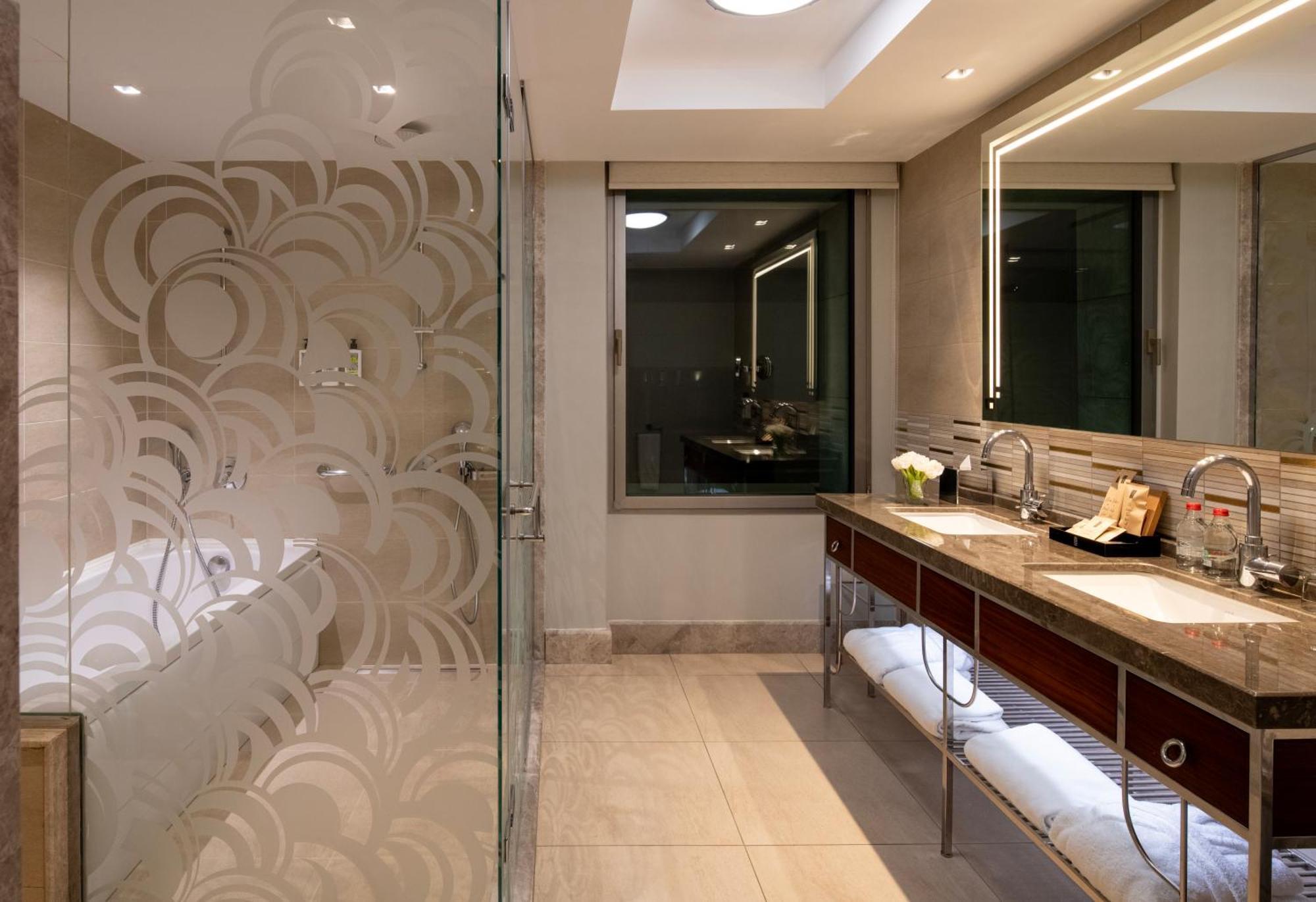 工匠伊斯坦布尔美憬阁酒店 外观 照片 A bathroom in a hotel